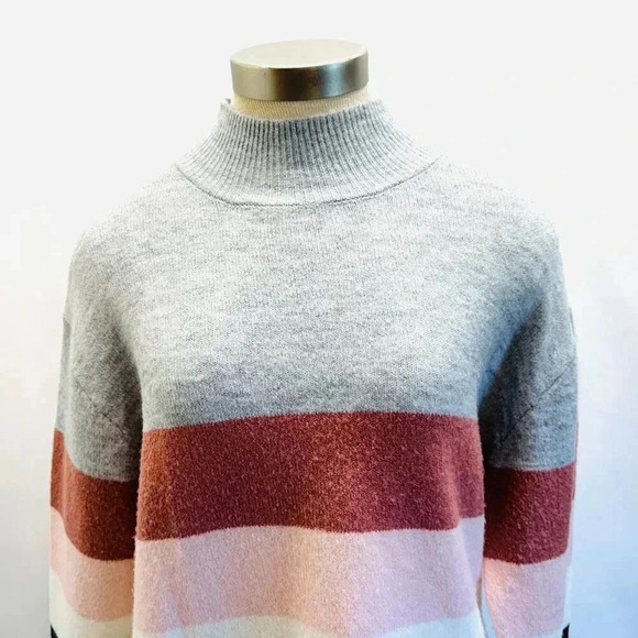BEACHLUNCHLOUNGE Women Long Sleeve Pullover Mock Neck Striped Sweater Size Large - Picture 3 of 14